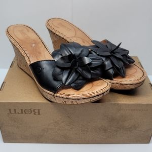 Born slip on sandals black color size 9